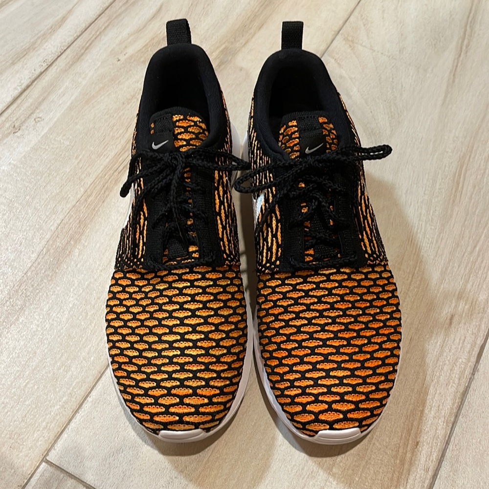 BRAND NEW - Nike Roshe NM Flyknit Black and Orange size 9